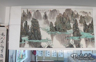 九州中路社区庆国庆：老年大学师生书画展