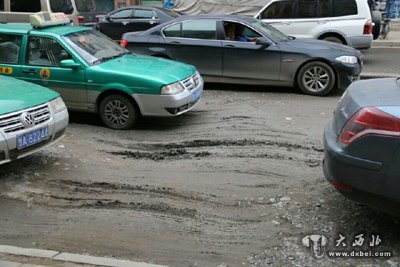 牟家庄路口道路施工出行难