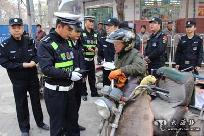 兰州七里河摩托车无证驾驶行为