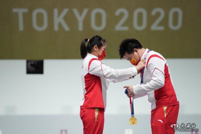 2铜=1金 庞伟、姜冉馨逆转摘下气手枪混团冠军