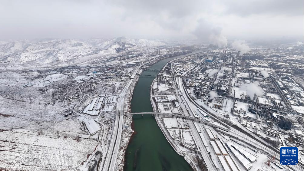 甘肃多地迎来降雪